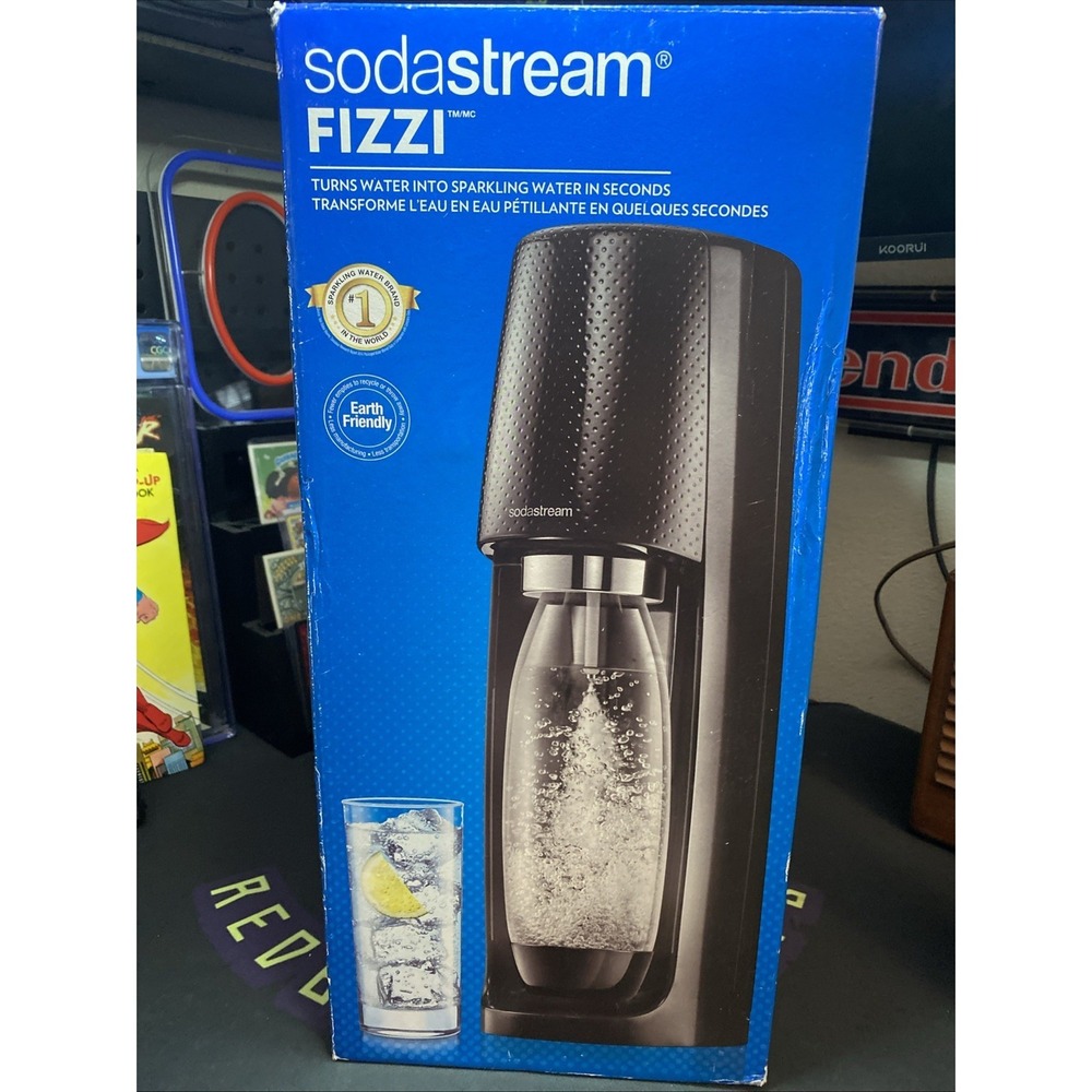 SodaStream Fizzi Sparkling Water Maker Black Reusable Bottle CO2 Cylinder 60L